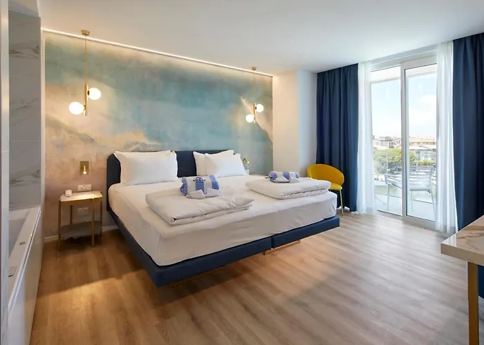 Hotel Riva Palace 4*