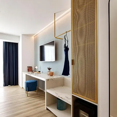Riva Palace Ξενοδοχείο 4*