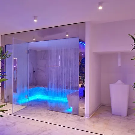 Riva Palace Ξενοδοχείο 4*