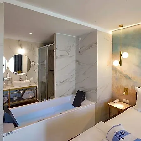 Riva Palace Hotel