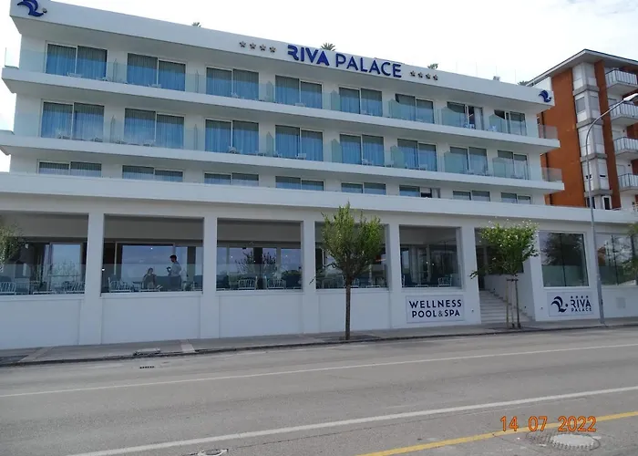 Riva Palace Hotel 4*